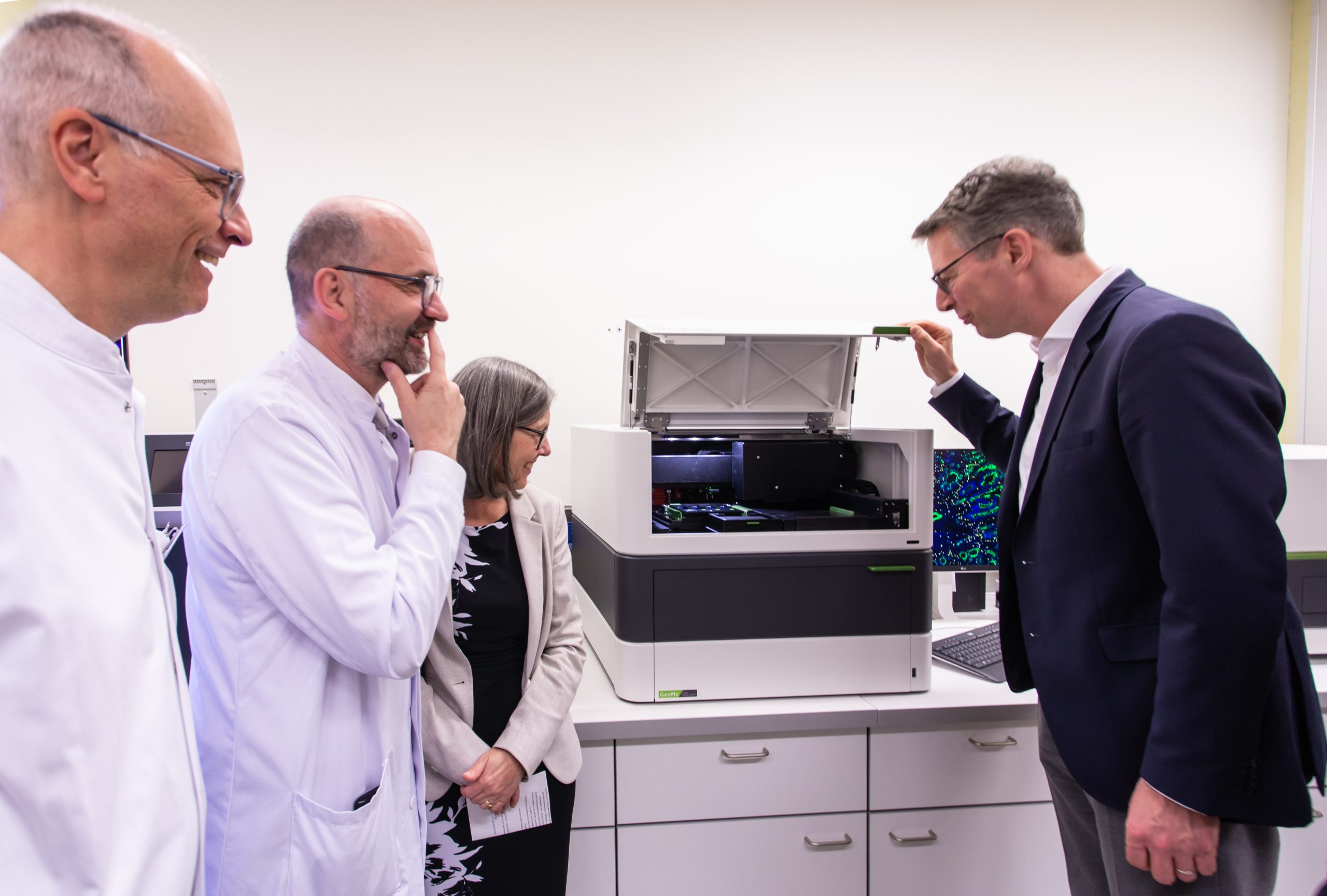 Halbe Million Euro-Spende geht in die Krebsforschung für Nanostring-Diagnostik